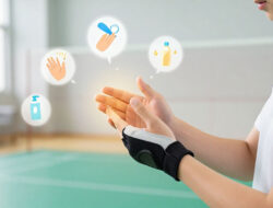 Cara Mengatasi Kapalan di Telapak Tangan akibat Sering Bermain Badminton