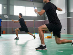 Latihan Dasar Kekuatan Kaki Bagi Pemain Badminton Agar Bisa Melompat Lebih Tinggi
