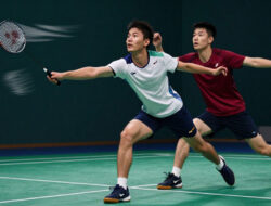 Strategi Menggunakan Pukulan Dropshot Silang Untuk Memaksa Lawan Berlari Sangat Jauh